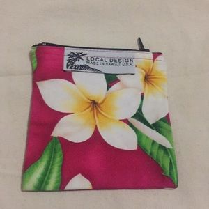 🌸Local Design Pouch Made in Hawaii U. S. A.🌸
